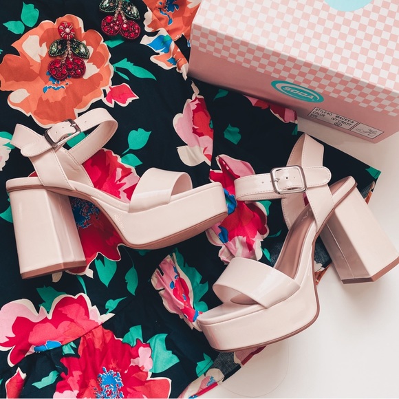 Soda Shoes - OFF WHITE MACEY OPEN TOE ANKLE STRAP PLATFORM FAUX LEATHER STRAPPY SANDALS NIB